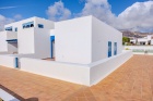 Wonderful 2 bedroom property with communal pool in Puerto Calero - Puerto Calero - Property Picture 1