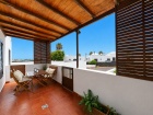 Detached villa in Parque Del Rey complex with a south-facing garden and private heated pool - Playa Blanca - Property Picture 1