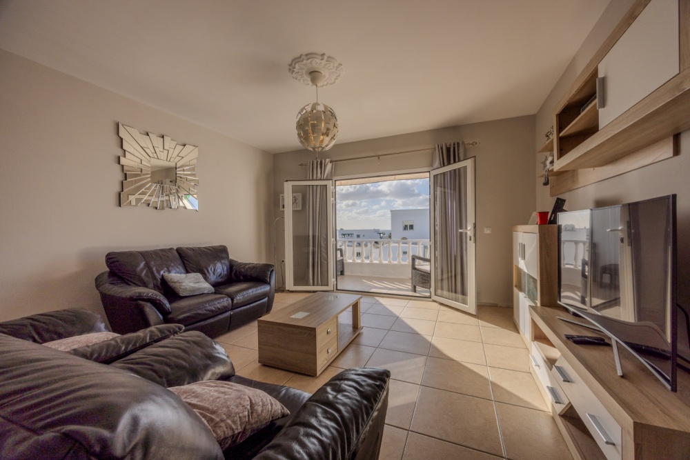 Spacious central apartment with 2 bedrooms and 2 bathrooms in Puerto del Carmen - Puerto del Carmen - lanzaroteproperty.com