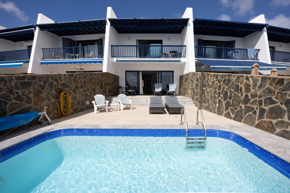Fully Renovated Luxury Home in Puerto Calero - Puerto Calero - lanzaroteproperty.com