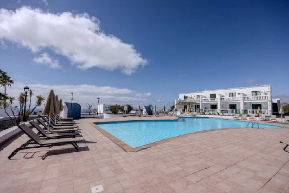 Fully renovated ground ffloor apartment in private gated complex in Puerto del Carmen - Puerto del Carmen - lanzaroteproperty.com